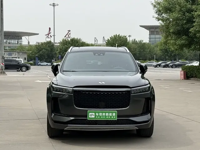 Li Auto Li ONE 2020 Extended Range 6-seater