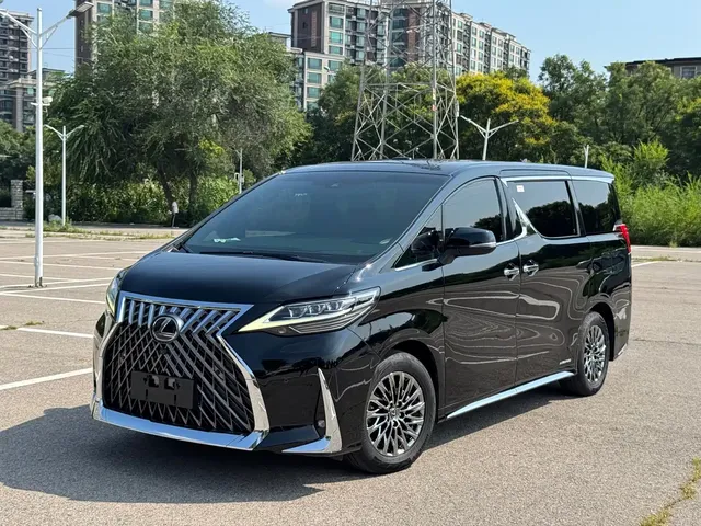 Lexus LM 2020 300h Seven-Seater Elegance Edition
