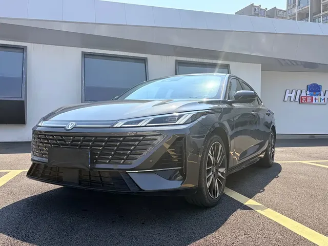 Changan Eado 2025 Model Year Facelift 1.5T 500Bar Premium Edition