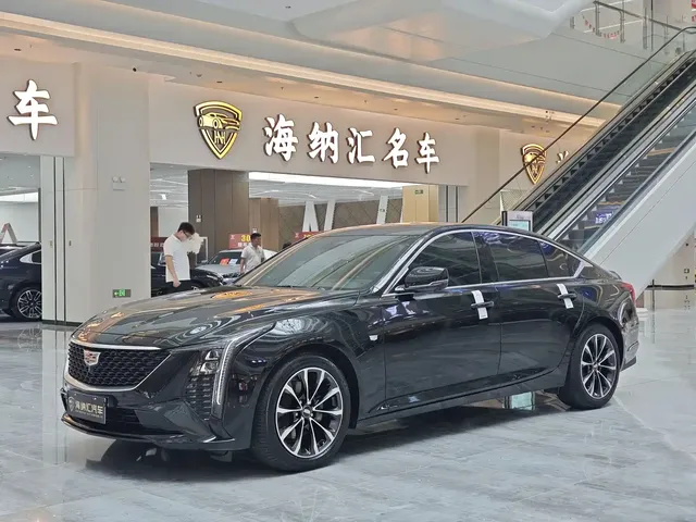 Cadillac CT5 2025 Model 28T Urban Sport Edition