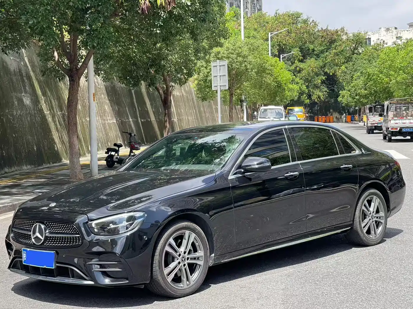 Mercedes-Benz E-Class 2022 Facelift E 260 L Sport
