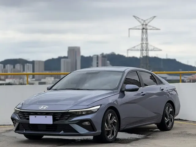 Hyundai Elantra 2023 1.5L CVT GLX Elite Edition