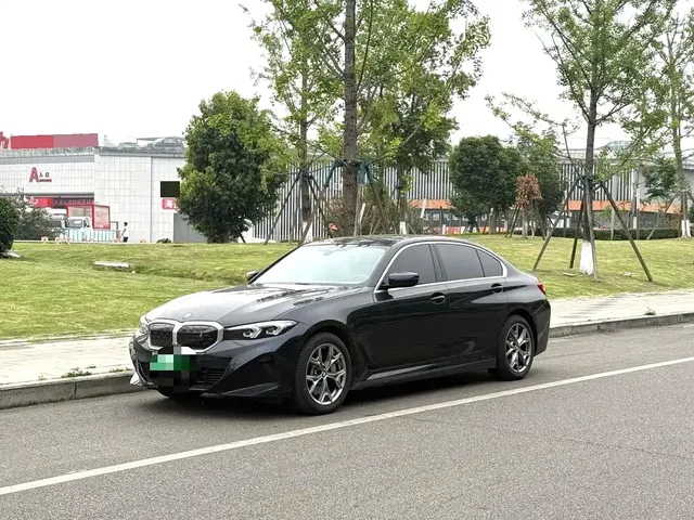 BMW i3 2024 eDrive 35 L