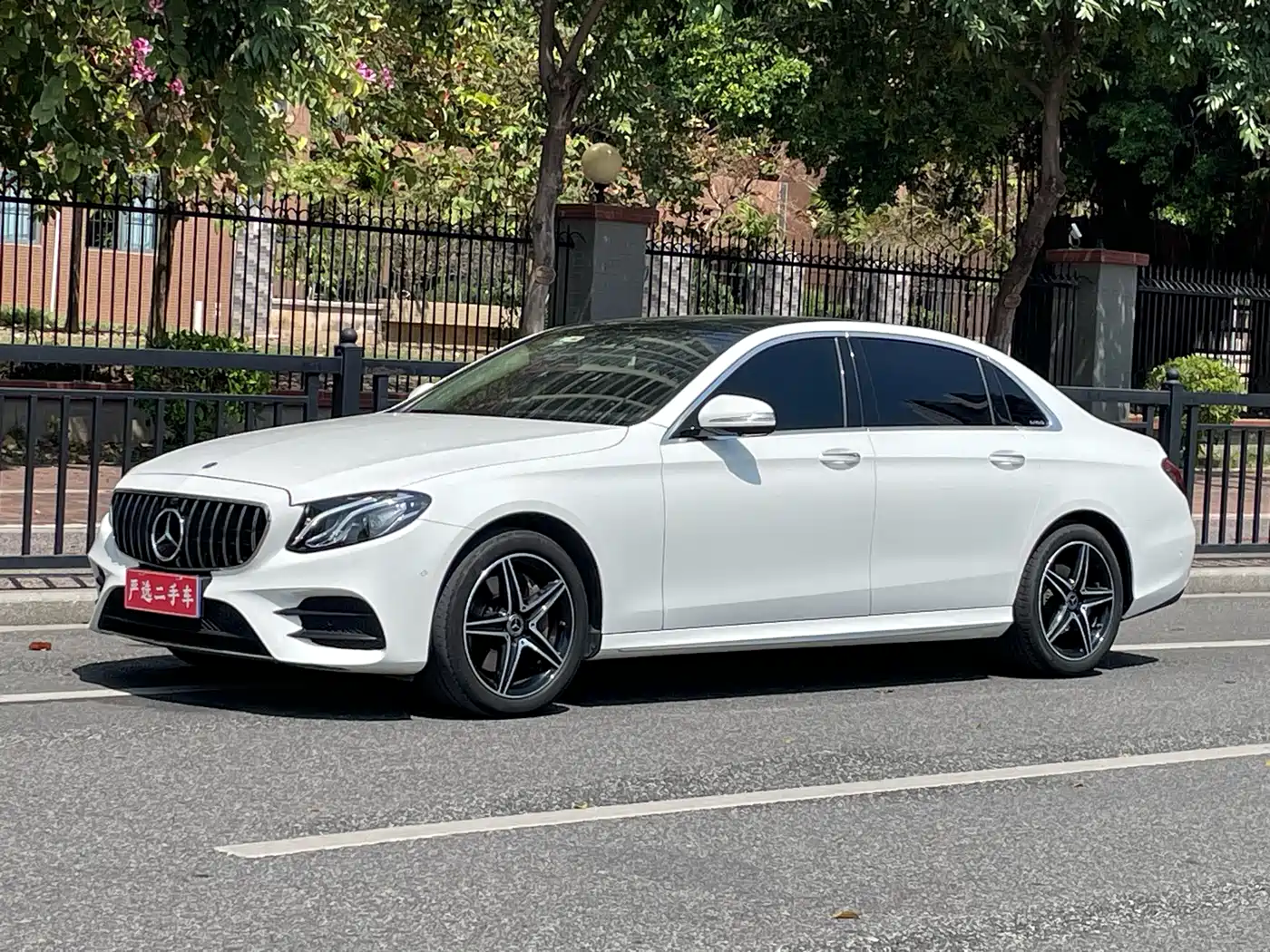 Mercedes-Benz E-Class 2021 E 260 L