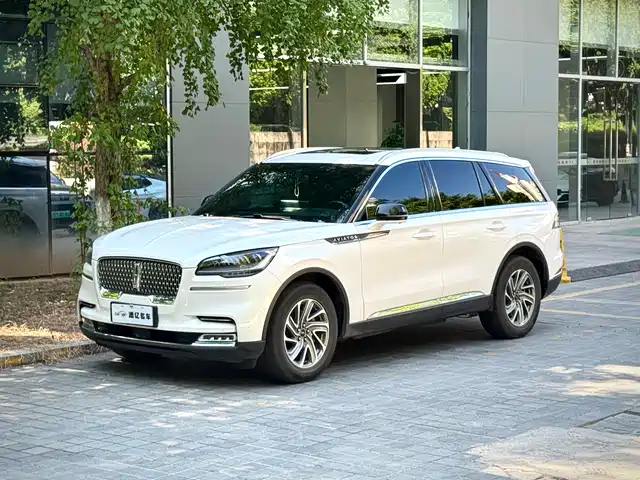 Lincoln Aviator 2021 3.0T V6 4WD Premium Edition