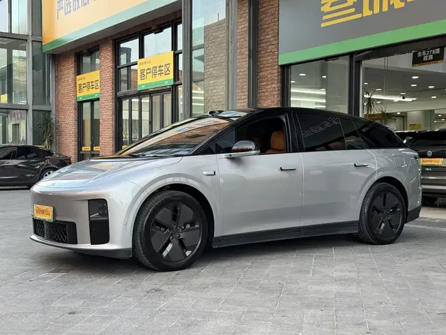 Li Auto i6 2025 2WD Base Model