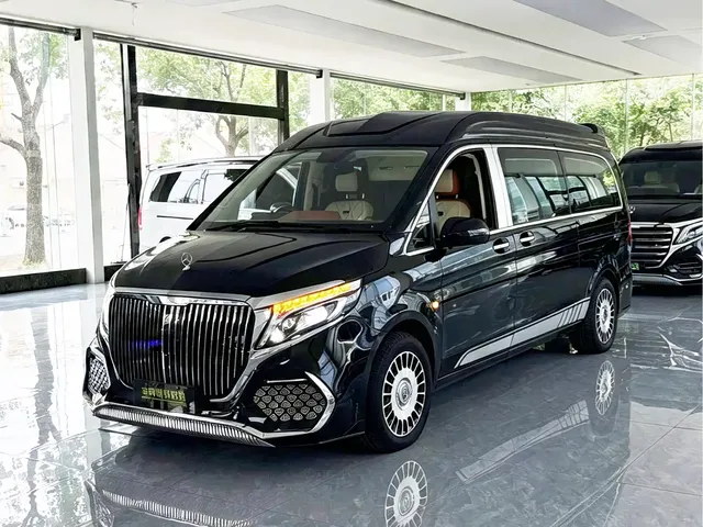 Mercedes-Benz Vito 2023 2.0T Business 7-Seater