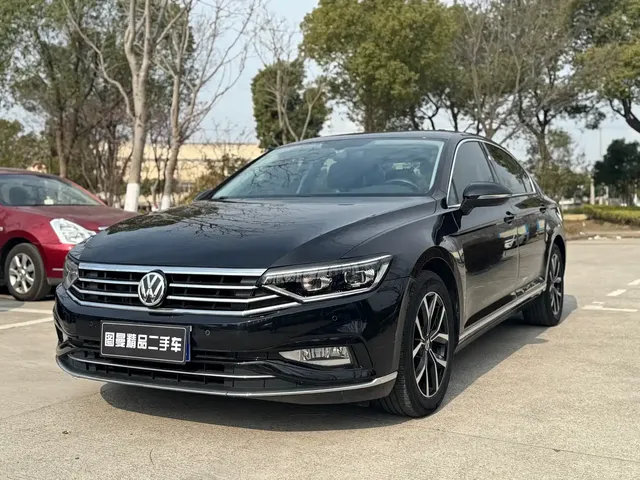 Volkswagen Magotan 2023 Model 2 Million Commemorative Edition 330TSI DSG Luxury