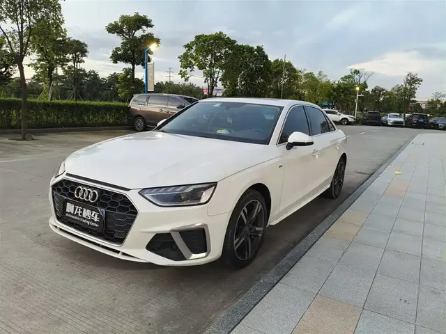 Audi A4L 2022 40 TFSI Fashion Dynamic