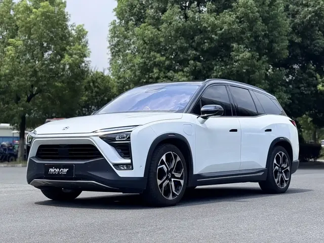 NIO ES8 2018 Founder Edition