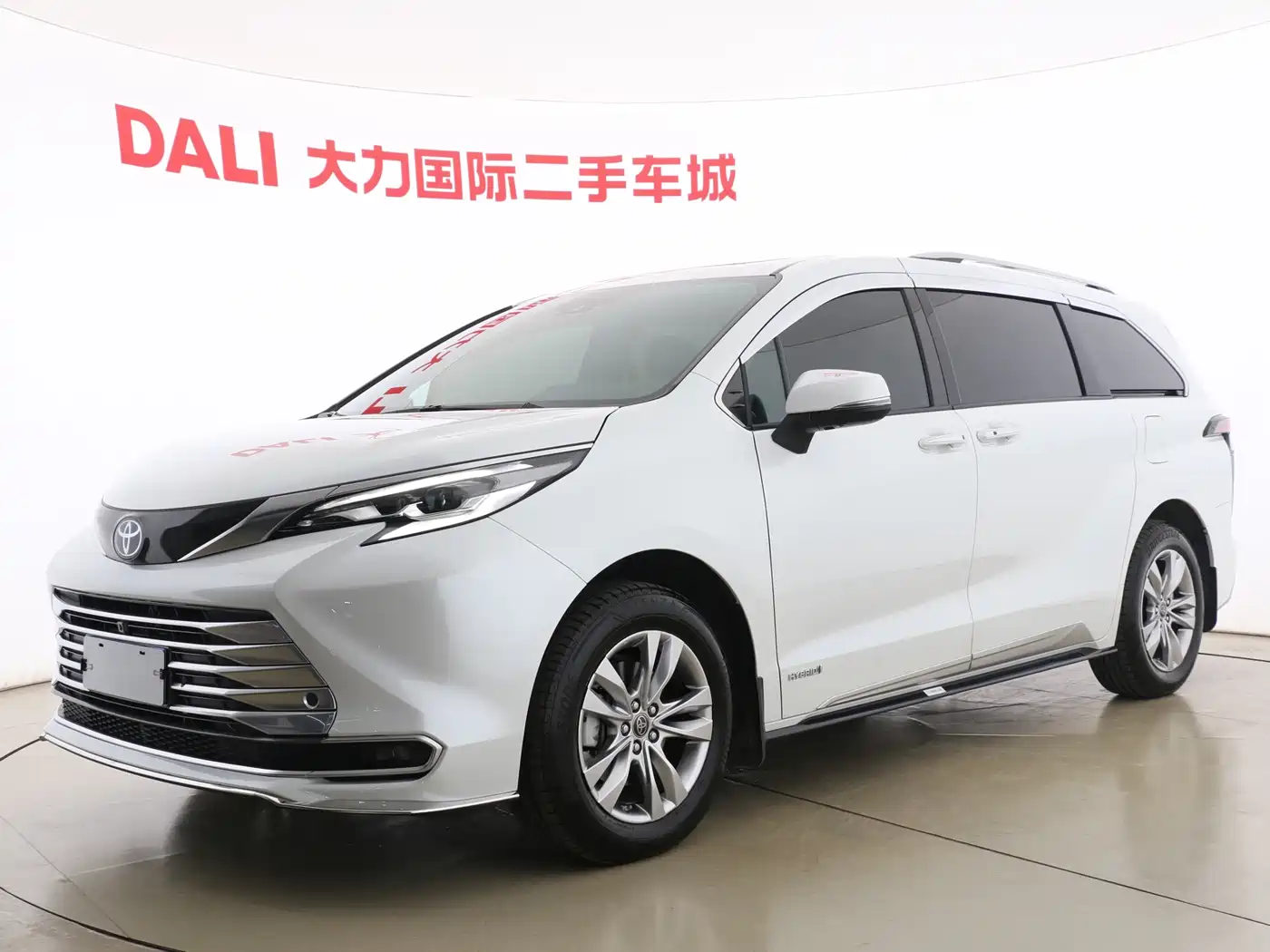 Toyota Sienna 2021 2.5L Hybrid Platinum Edition