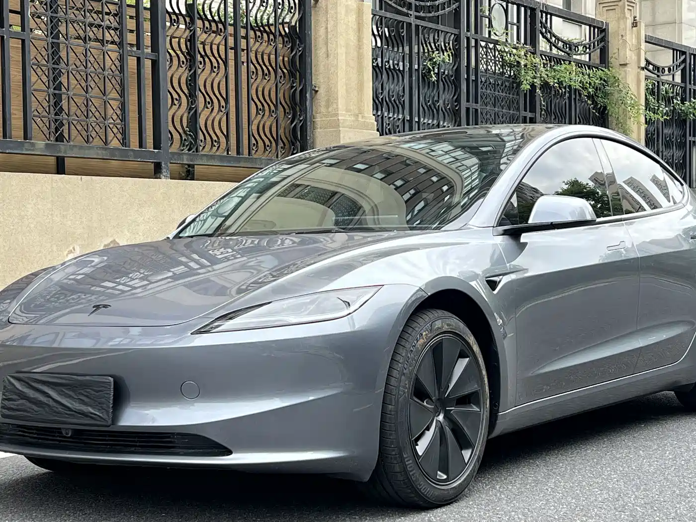 Tesla Model 3 2025 Model Year Facelift Rear-Wheel Drive