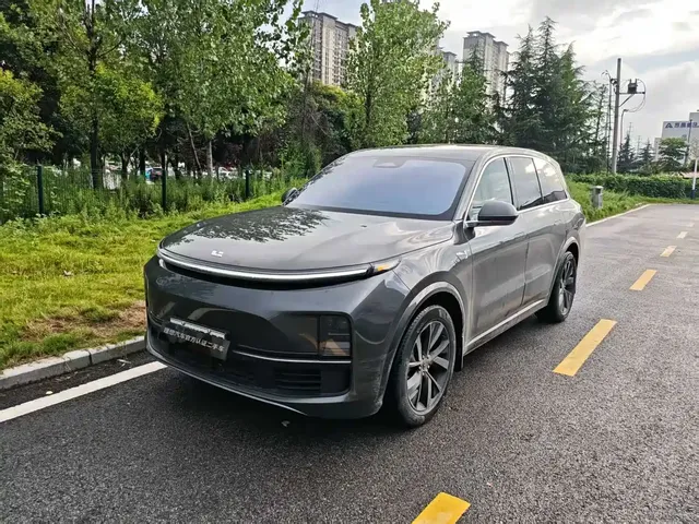 Li Auto Li L8 2023 Pro
