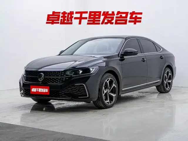 Volkswagen Passat 2025 Outstanding 380TSI Starlight Dragon Soaring Edition