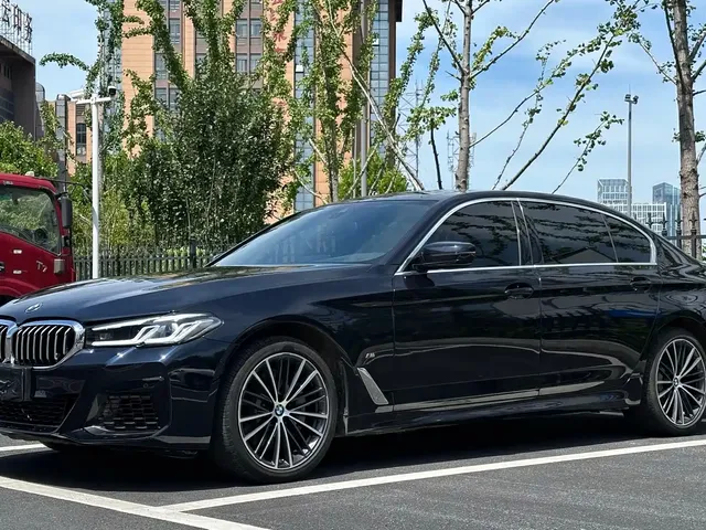 BMW 5 Series 2022 530Li Leading M Sport Package
