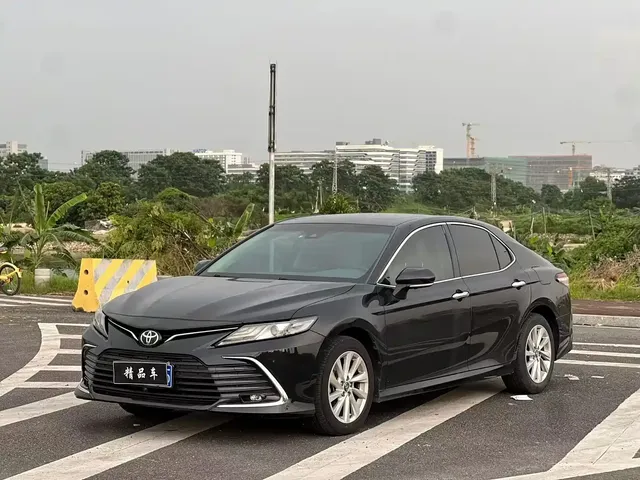 Toyota Camry 2021 2.0G Luxury Edition