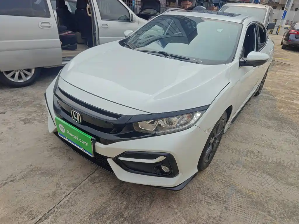 Honda Civic 2021 HATCHBACK 220TURBO CVT Trend Controller