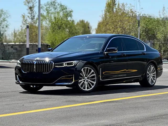 BMW 7 Series 2021 Model 740Li Leading Luxury Package