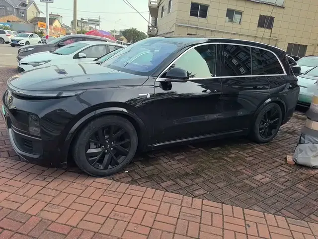 Li Auto Li L8 2023 Pro