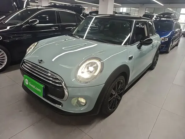 MINI MINI 2017 1.5T COOPER Ice Blue Limited Edition