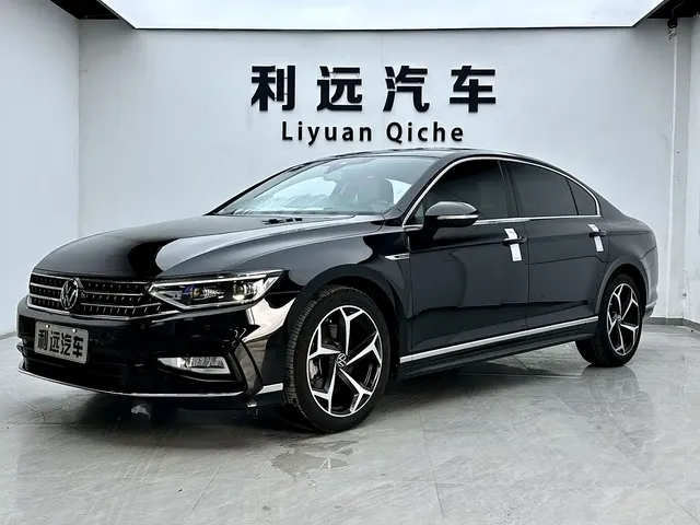 Volkswagen Magotan 2023 Model 2 Million Commemorative Edition 330TSI DSG Luxury
