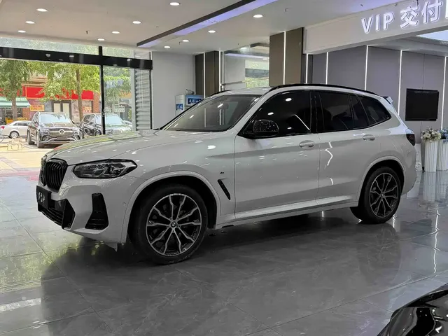 BMW X3 2022 xDrive30i Leading M Night Package