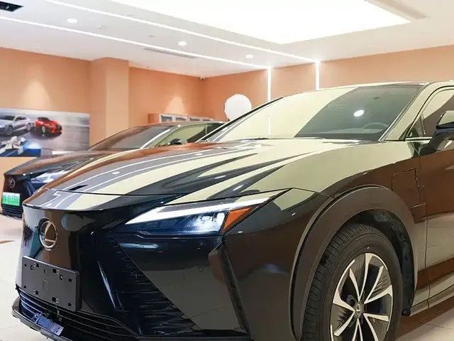 Lexus RZ 2023 450e 4WD Deluxe