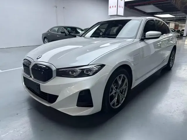 BMW i3 2024 eDrive 35 L