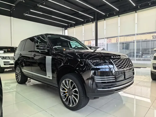 Land Rover Range Rover 2021 3.0 L6 Heritage Extended Classic Edition