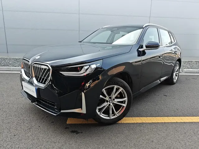 BMW X3 2025 xDrive25L Luxury Package