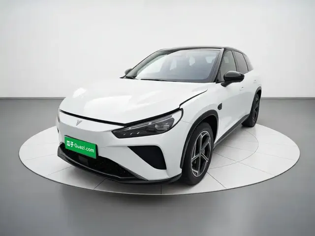 Nezha Auto Nezha L 2024 Extended Range 310 Flash Charge Red Edition