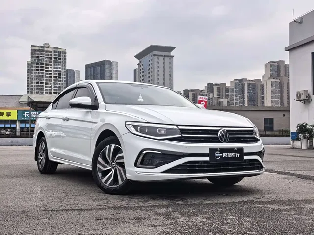 Volkswagen Bora 2023 200TSI DSG Smart Edition