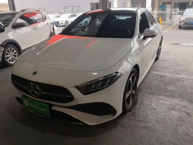 Mercedes-Benz A-Class 2023 A 200 L Fashion