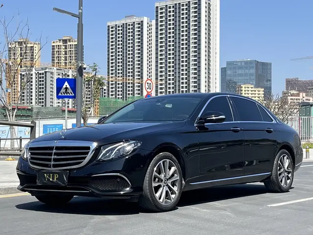 Mercedes-Benz E-Class 2019 E 300 L Fashion
