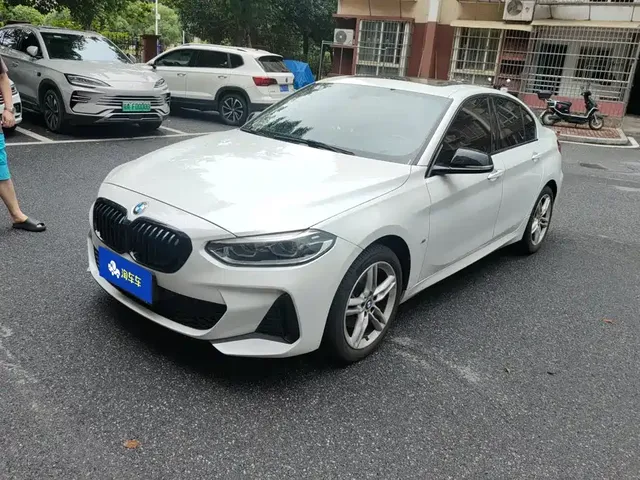 BMW 1 Series 2022 120i M Sport Shadow Edition