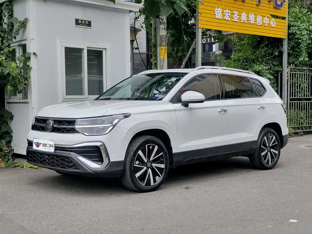 Volkswagen Tharu 2025 Model 300TSI 2WD Bright Moon Edition