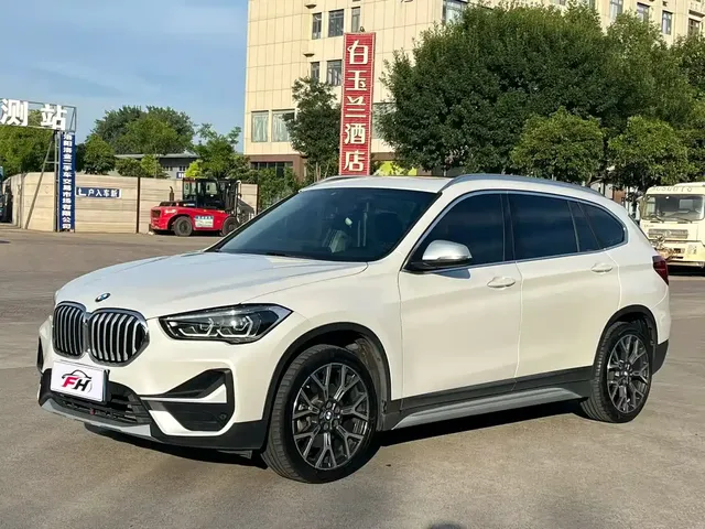 BMW X1 2022 xDrive25Li Premium