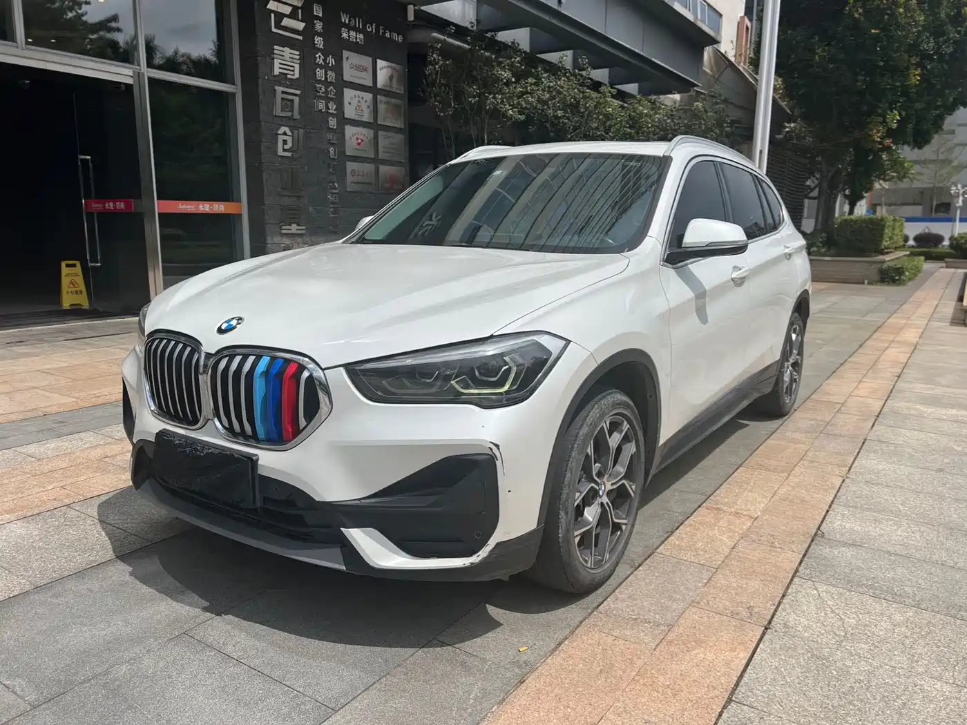 BMW X1 2022 sDrive25Li Leading