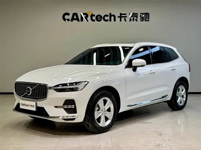 Volvo XC60 2022 B5 AWD R-Design