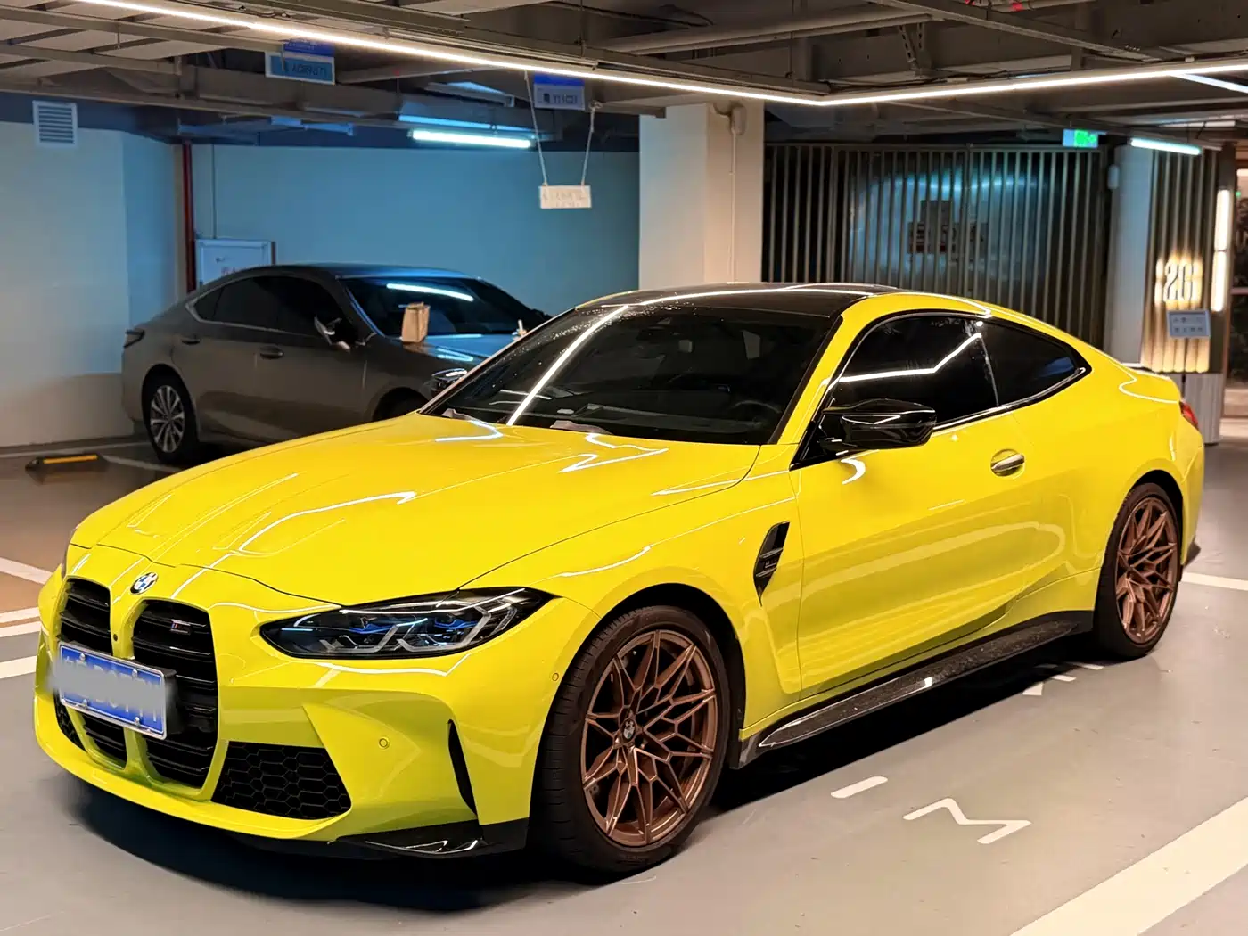 BMW M4 2023 M4 Coupe Thunder Edition