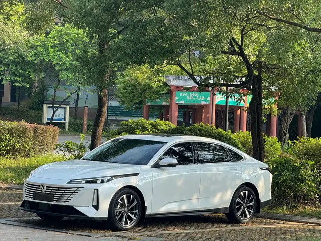 Changan Eado 2024 Model 1.5T GDI Auto Flagship Type