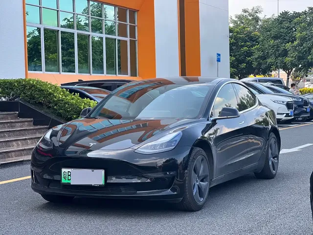 Tesla Model 3 2020 Facelift Long Range Rear-Wheel Drive