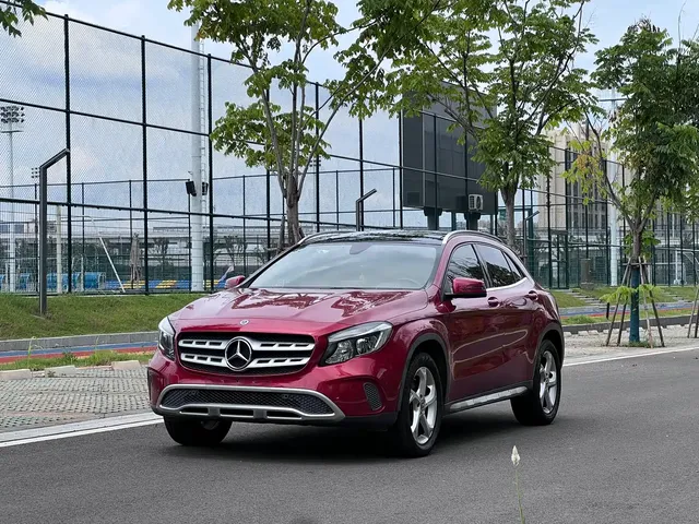 Mercedes-Benz GLA 2018 GLA 200 Fashion