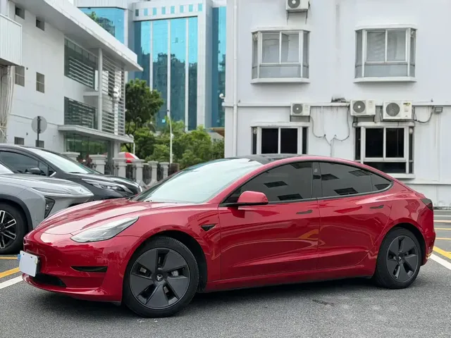 Tesla Model 3 2021 Standard Range Rear-Wheel Drive Upgrade