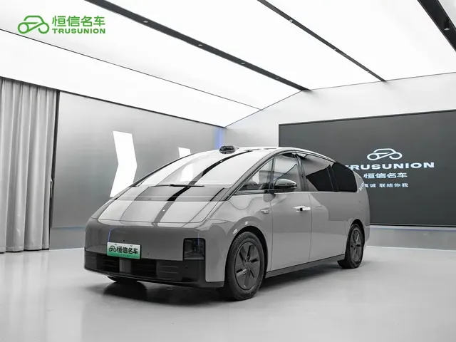 Li Auto MEGA 2024 Ultra