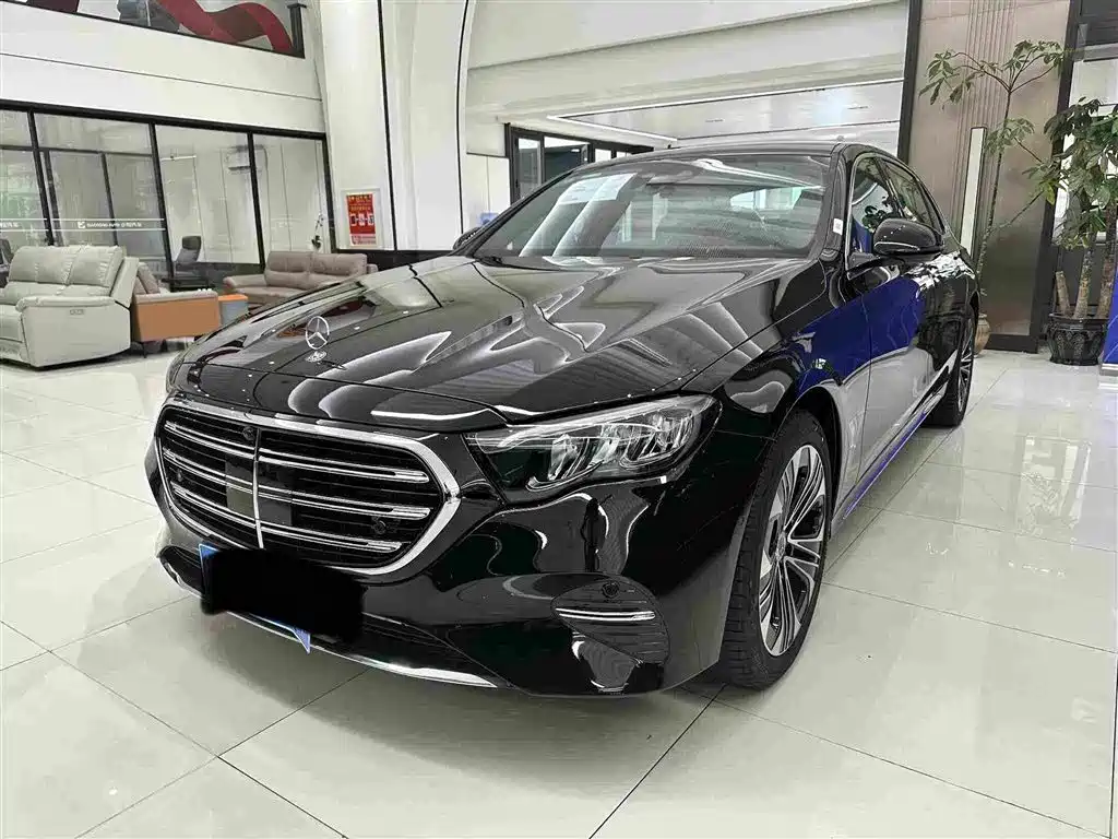 Mercedes-Benz E-Class, 2026