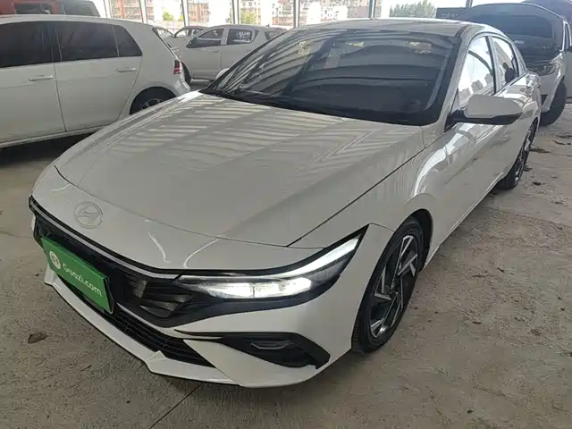 Hyundai Elantra 2023 1.5L CVT GLX Elite Edition