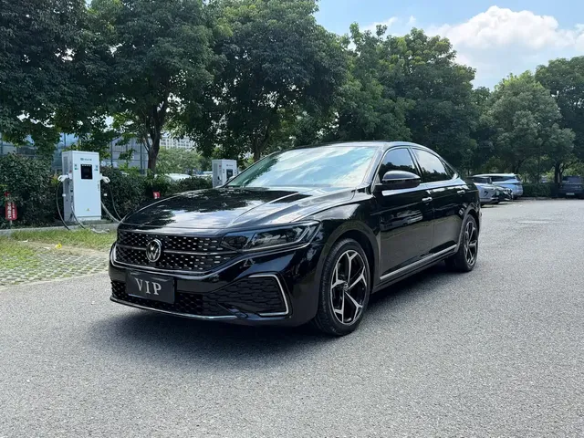 Volkswagen Passat 2024 330TSI Starlight Elite Edition