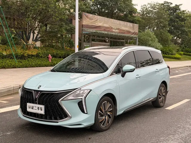 Dongfeng Fengxing Yacht 2022 1.5T DCT Wave Chaser Edition