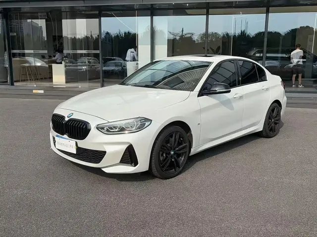 BMW 1 Series 2021 125i M Sport Black Night Edition